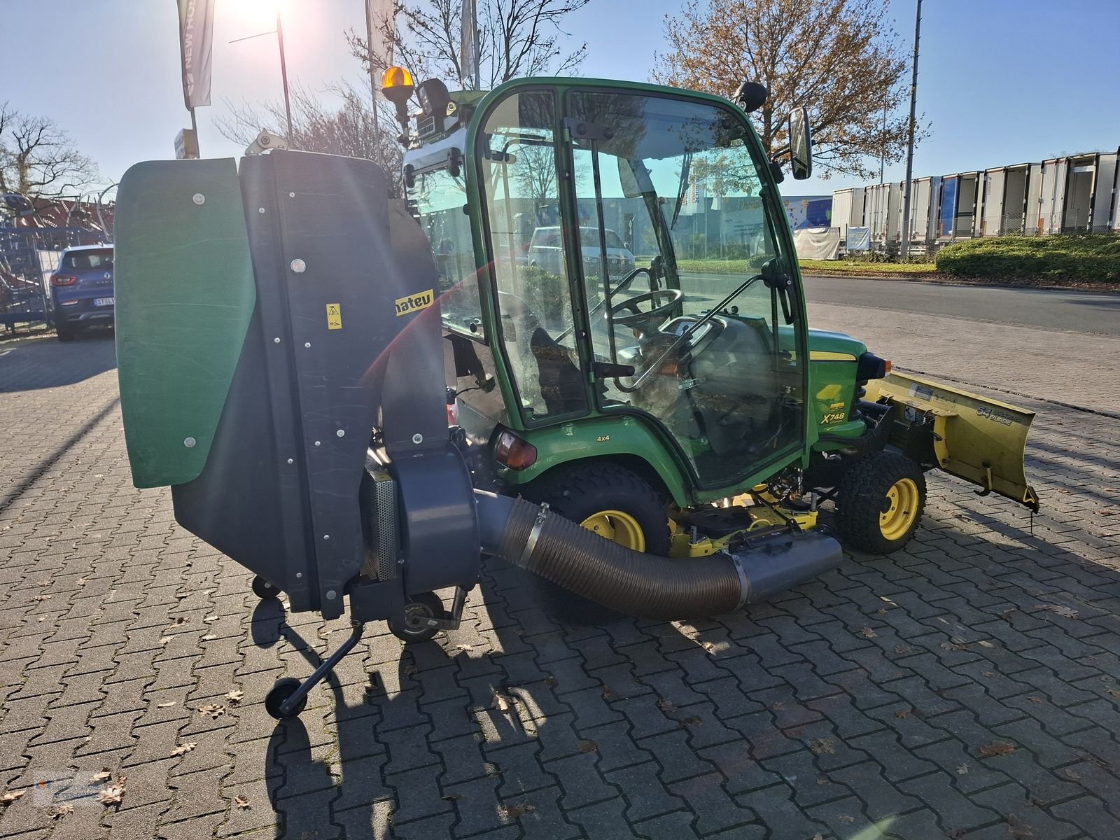 Traktor типа John Deere X 748 Ultimate, Gebrauchtmaschine в Altenberge (Фотография 9)