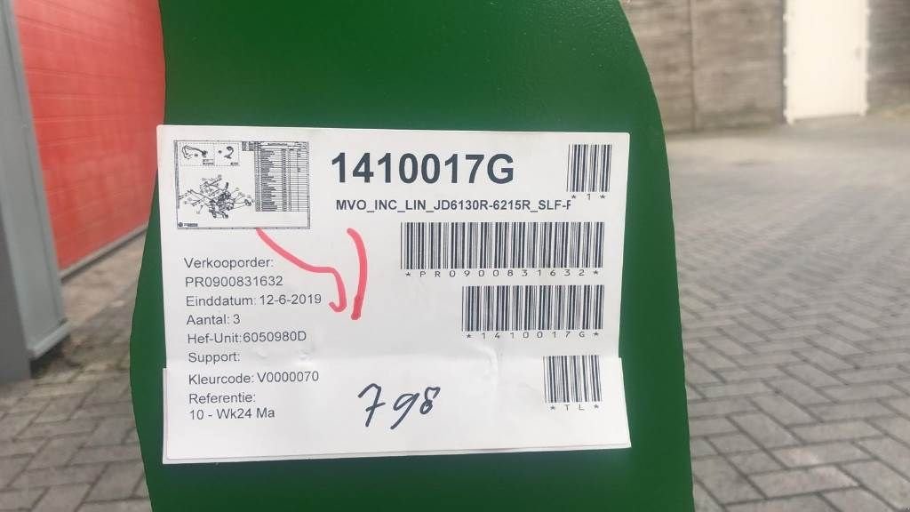 Traktor des Typs John Deere Zuidberg fronthef 6130R-6215R 50kN, Neumaschine in Marknesse (Bild 6)