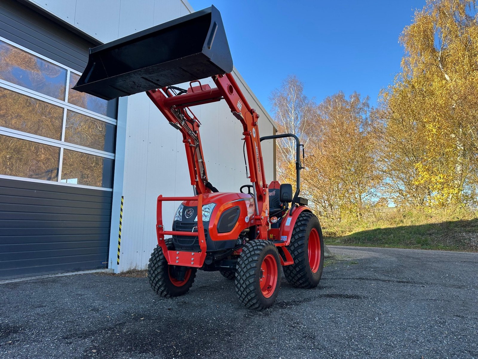 Traktor van het type Kioti CK 4030 H, Neumaschine in Klempau (Foto 1)