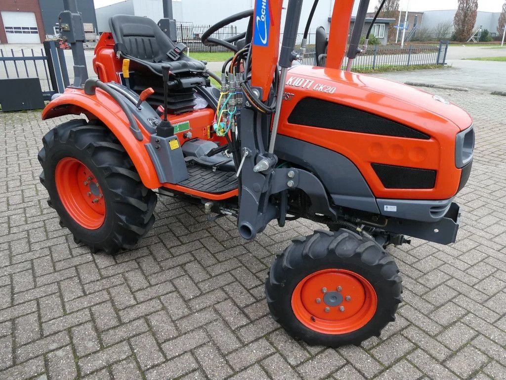Traktor typu Kioti CK20 4wd HST / 0412 Draaiuren / Voorlader, Gebrauchtmaschine v Swifterband (Obrázek 2)