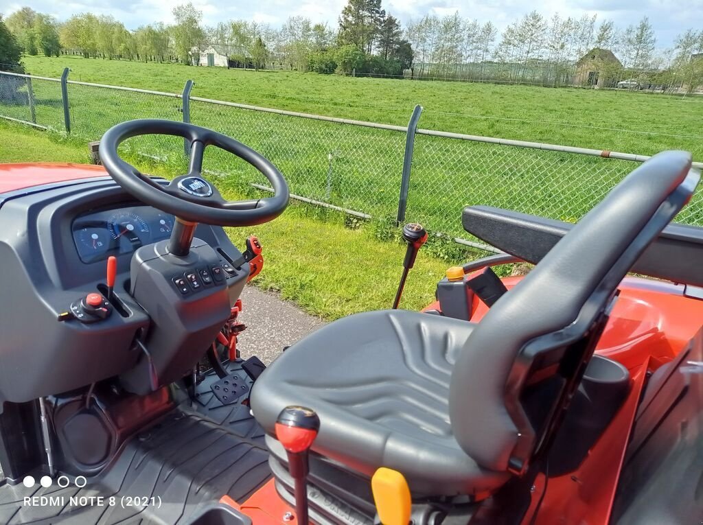 Traktor des Typs Kioti CK4030 HST, Neumaschine in Mijdrecht (Bild 10)