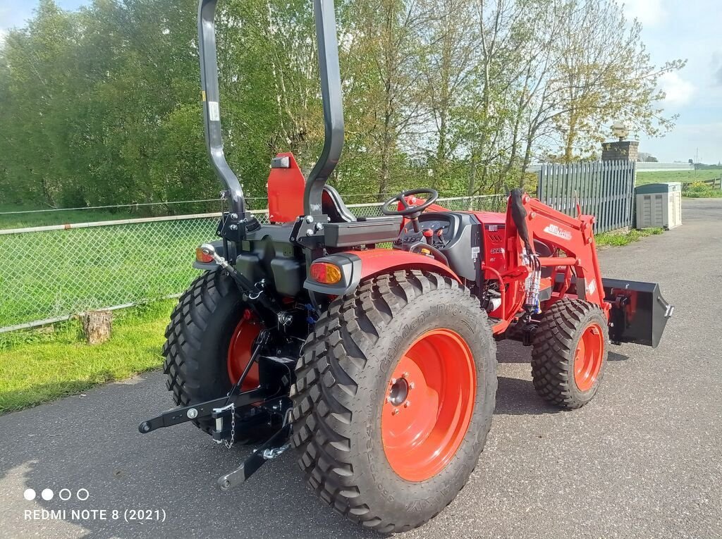 Traktor des Typs Kioti CK4030 HST, Neumaschine in Mijdrecht (Bild 3)