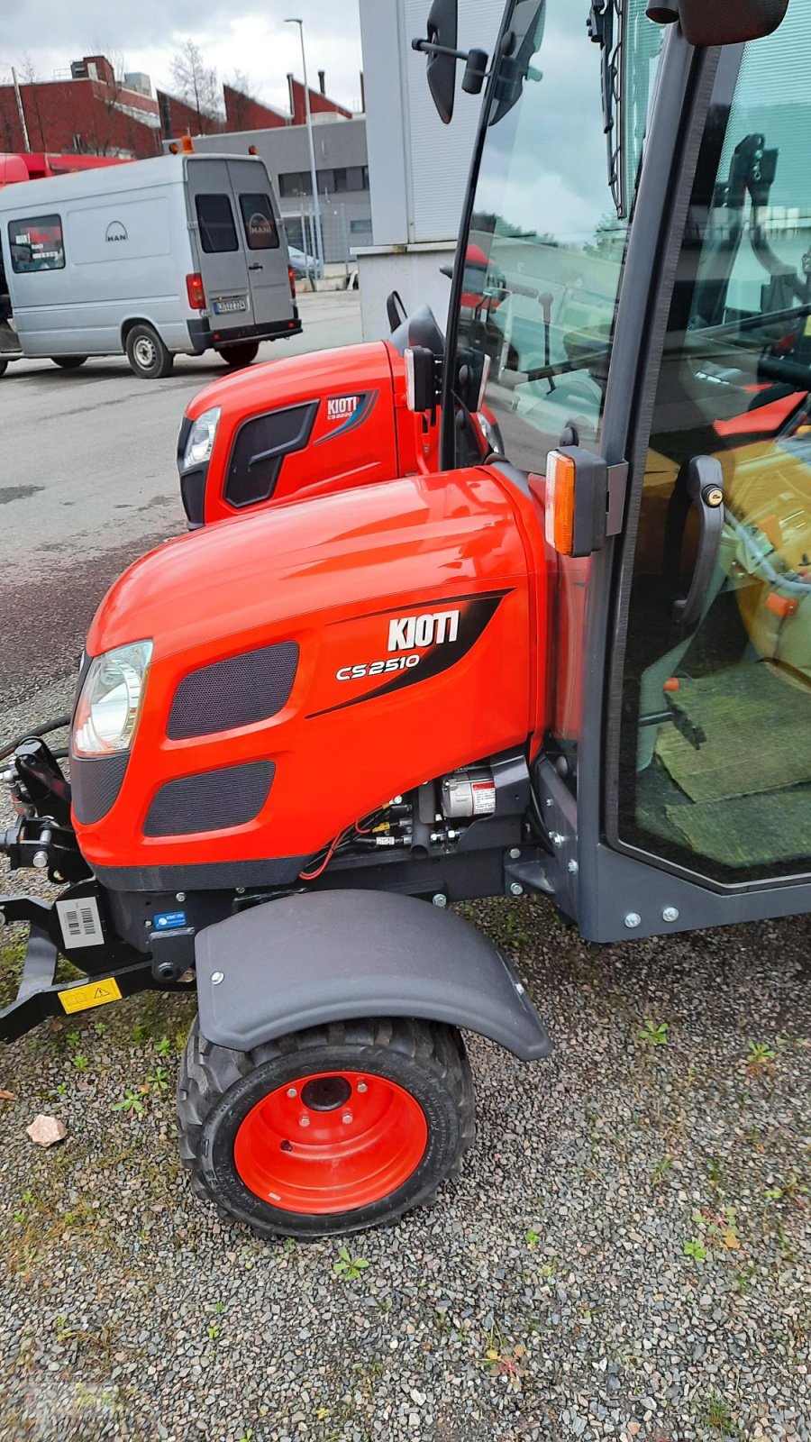 Traktor des Typs Kioti CS 2510, Neumaschine in Schopfheim (Bild 11)