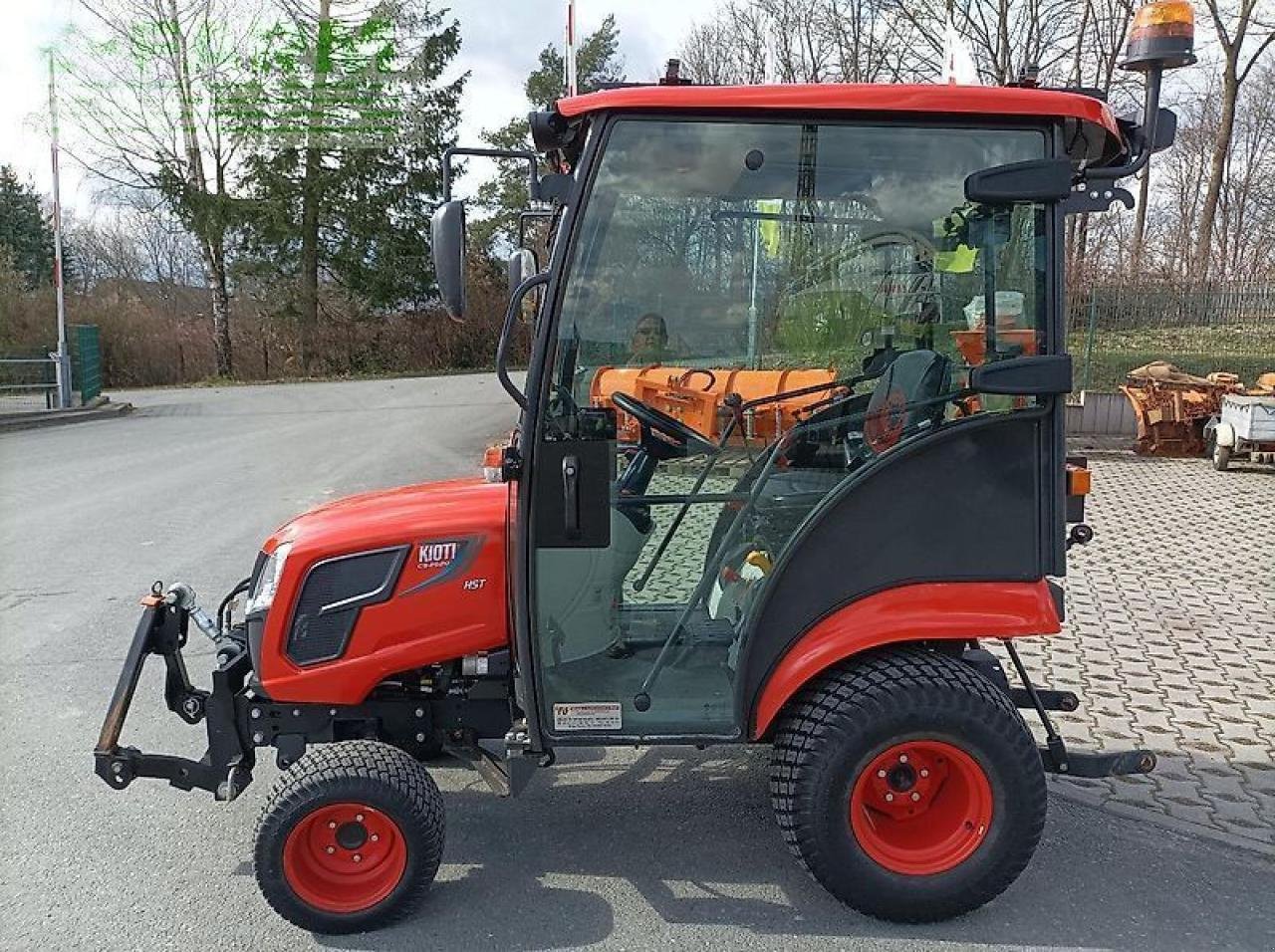 Traktor типа Kioti cs 2520, Gebrauchtmaschine в LÖSSNITZ (Фотография 1)