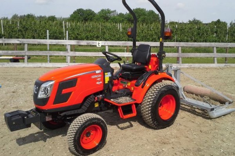 Traktor des Typs Kioti CS - CX - CK - DK - RX, Neumaschine in Laren Gld (Bild 1)