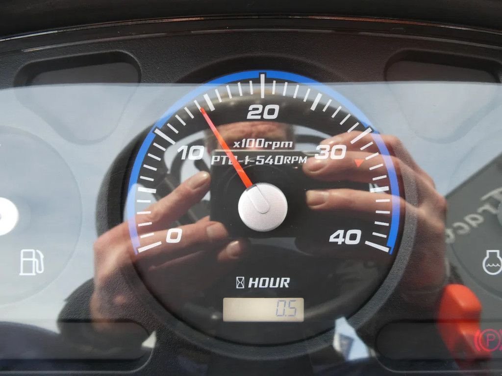 Traktor of the type Kioti CS2510 4wd HST / 00001 Draaiuren / Actieprijs, Gebrauchtmaschine in Swifterband (Picture 10)