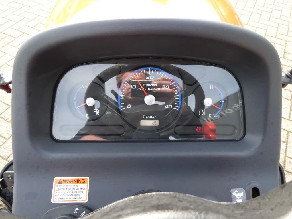 Traktor of the type Kioti CS2510 4wd HST / 00001 Draaiuren / Actieprijs, Gebrauchtmaschine in Swifterband (Picture 11)