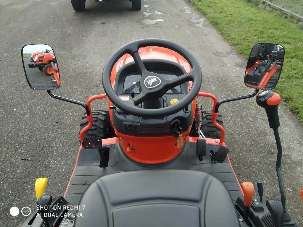 Traktor of the type Kioti CS2520 HST GE, Neumaschine in Mijdrecht (Picture 8)