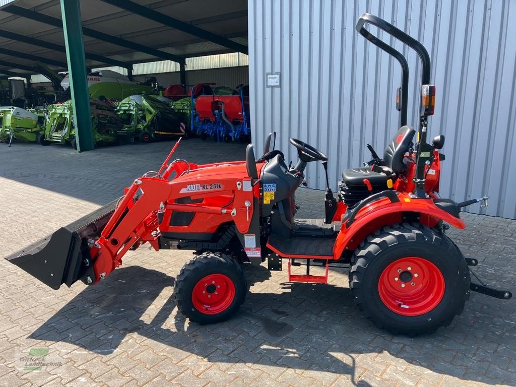 Traktor of the type Kioti CX2510H-EU, Neumaschine in Rhede / Brual (Picture 17)