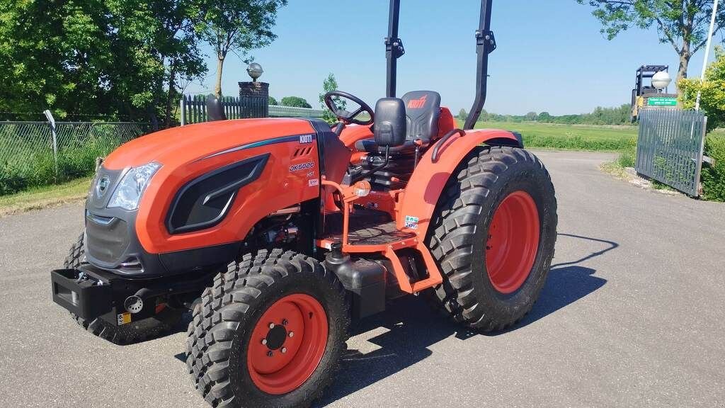 Traktor des Typs Kioti DK4520 HST, Neumaschine in Mijdrecht (Bild 2)