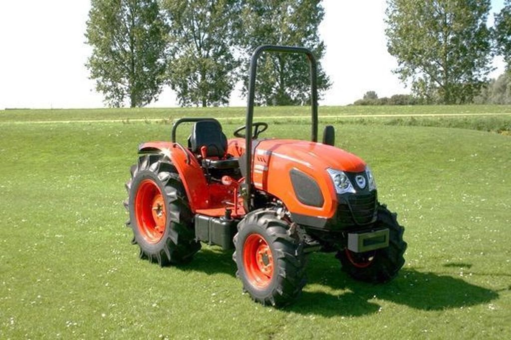 Traktor of the type Kioti DK5020 NHS narrow special price, Neumaschine in Mijdrecht (Picture 5)