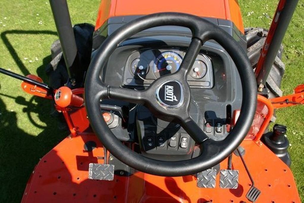 Traktor of the type Kioti DK5020 NHS narrow special price, Neumaschine in Mijdrecht (Picture 11)