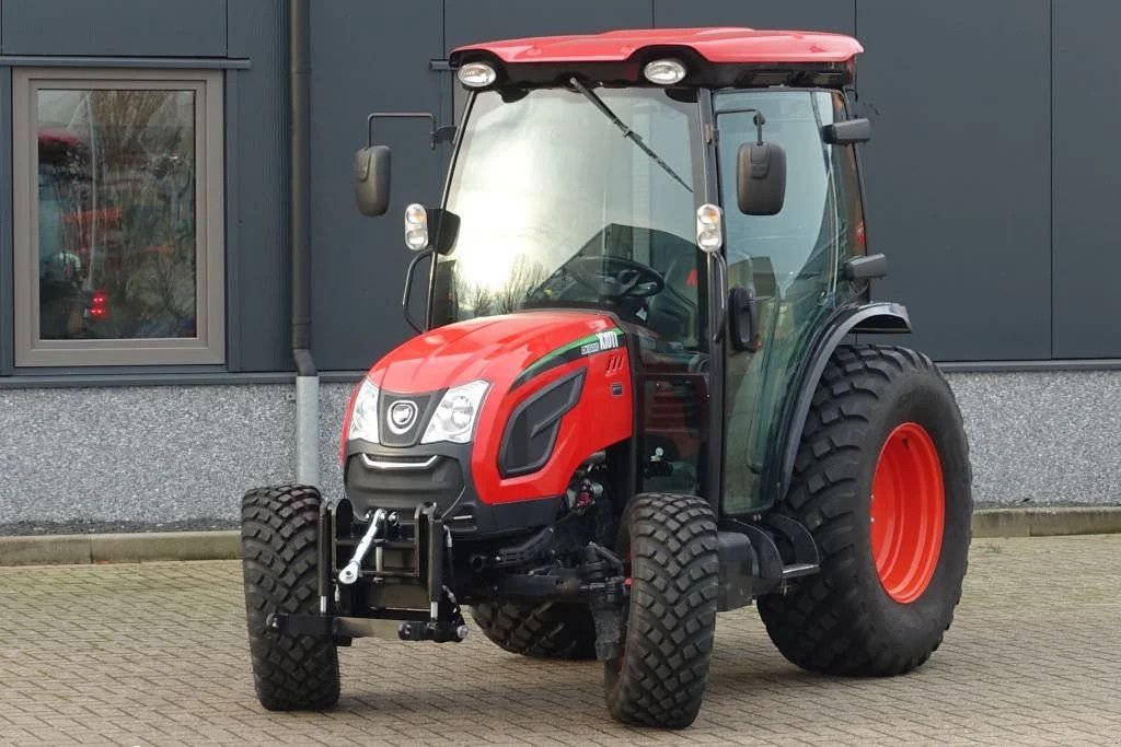 Traktor des Typs Kioti DK6010 4wd HST / 00386 Draaiuren / Fronthef, Gebrauchtmaschine in Swifterband (Bild 1)