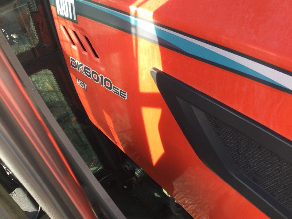 Traktor typu Kioti DK6010HST, Gebrauchtmaschine v LISIEUX (Obrázek 5)