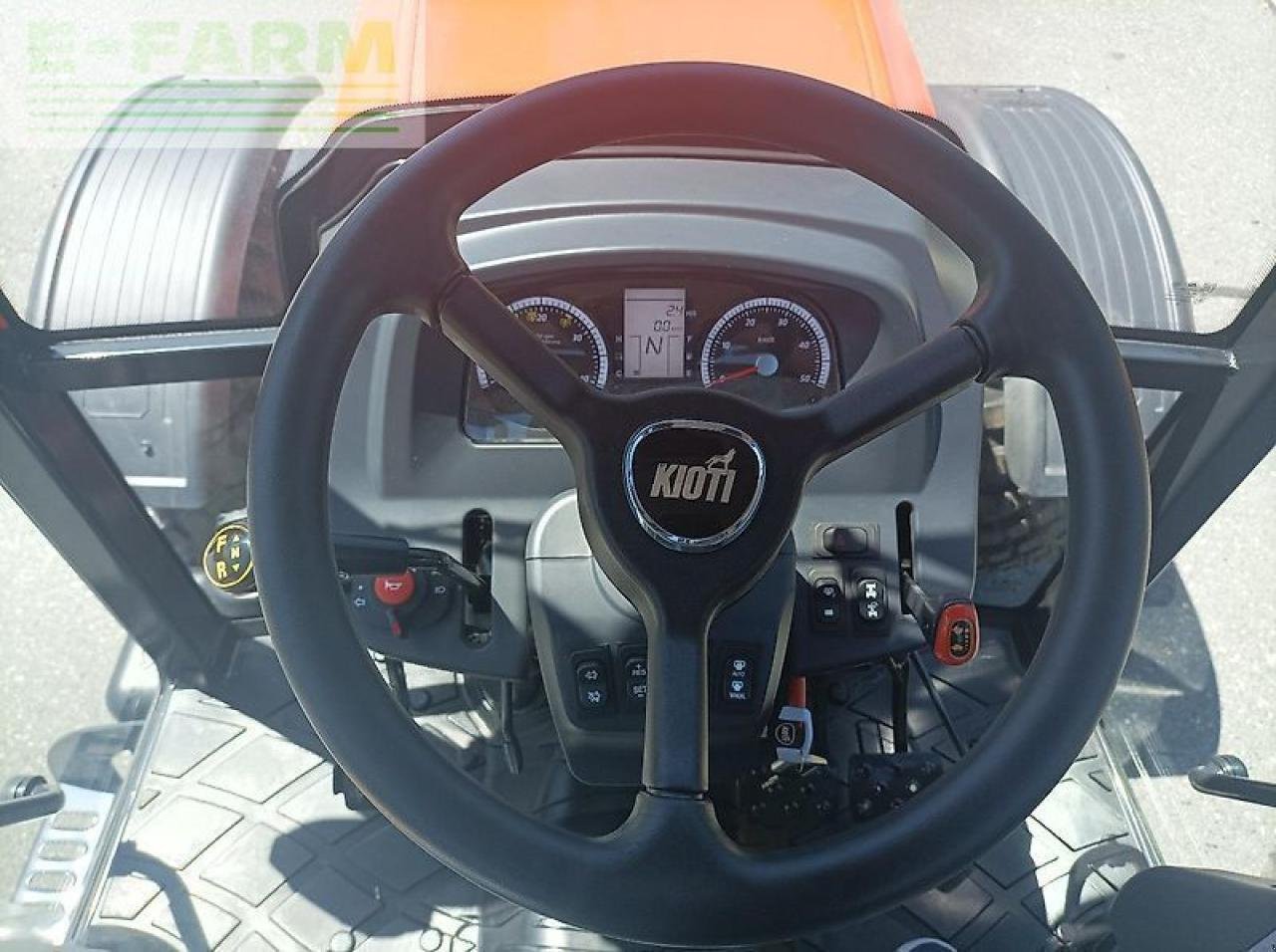 Traktor от тип Kioti dk6020c, Gebrauchtmaschine в LÖSSNITZ (Снимка 6)