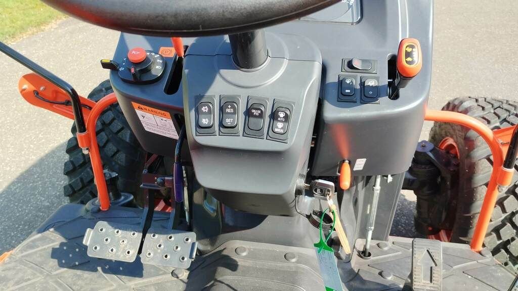 Traktor van het type Kioti DK6030 HST, Neumaschine in Mijdrecht (Foto 7)