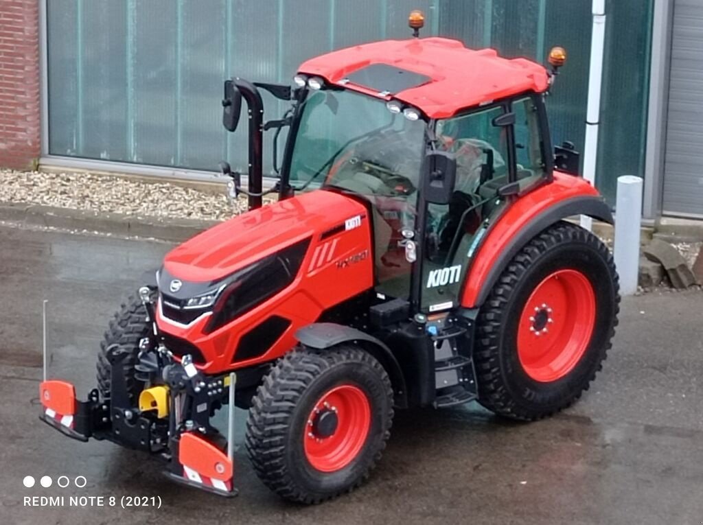Traktor типа Kioti HX1201, Gebrauchtmaschine в Mijdrecht (Фотография 2)