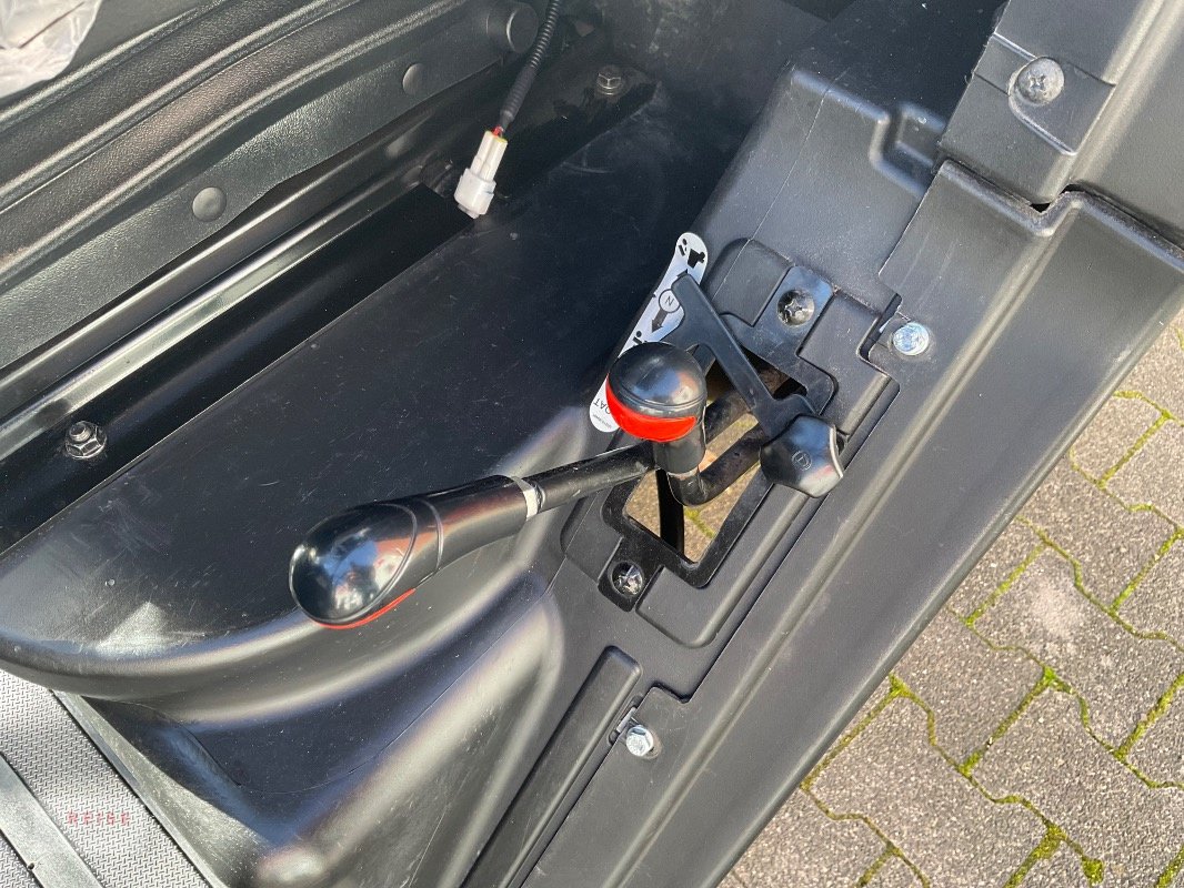 Traktor typu Kioti K9 2400, Gebrauchtmaschine v Lippetal / Herzfeld (Obrázek 11)