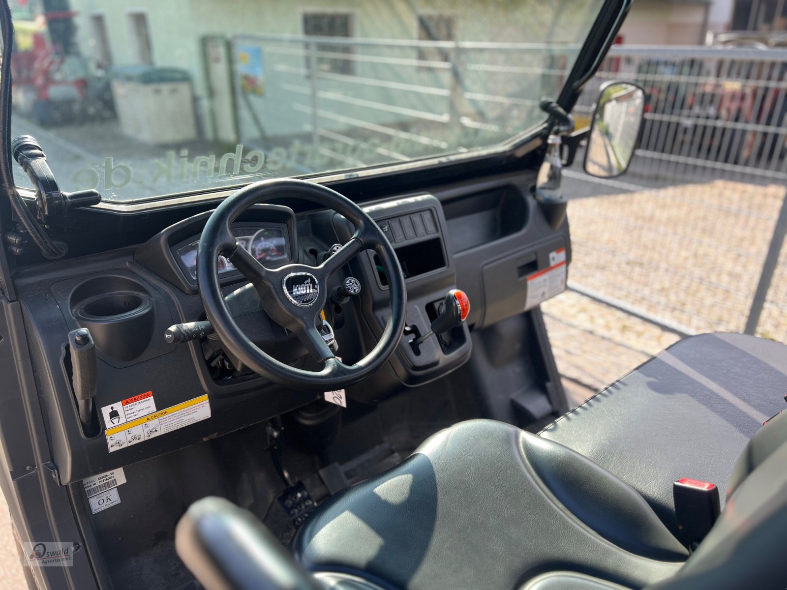 Traktor des Typs Kioti K9 Vorführmaschine, Gebrauchtmaschine in Regen (Bild 5)