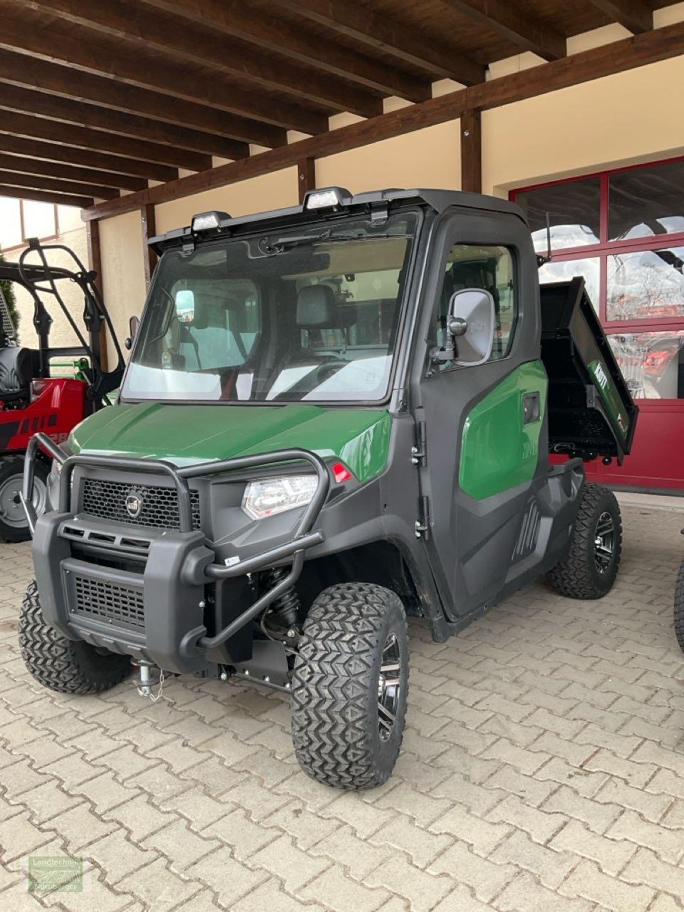 Traktor des Typs Kioti Kioti K9 Vollkabine, Gebrauchtmaschine in Leubsdorf (Bild 1)