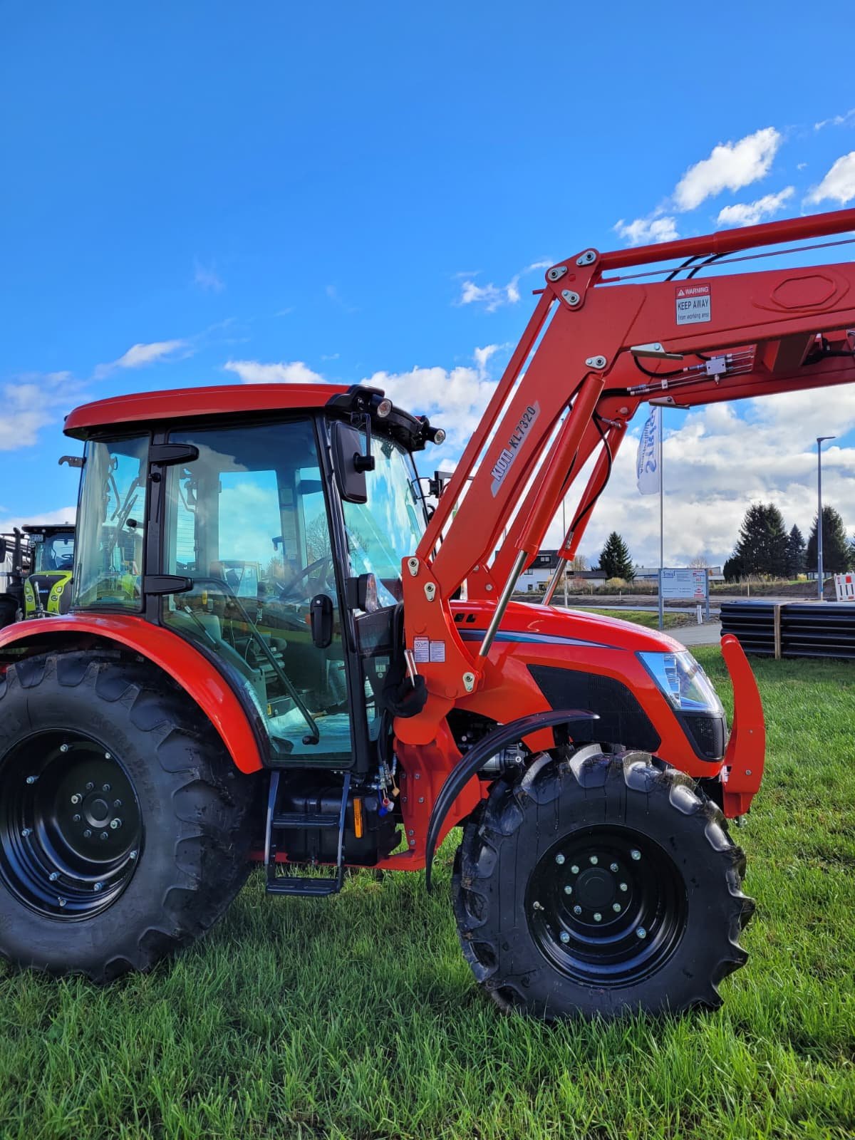 Traktor of the type Kioti RX7330 PC, Neumaschine in Moosbach (Picture 9)