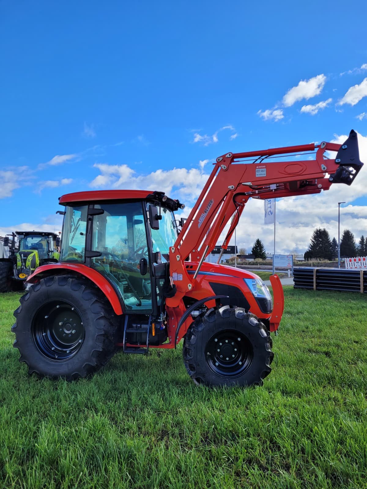 Traktor of the type Kioti RX7330 PC, Neumaschine in Moosbach (Picture 10)