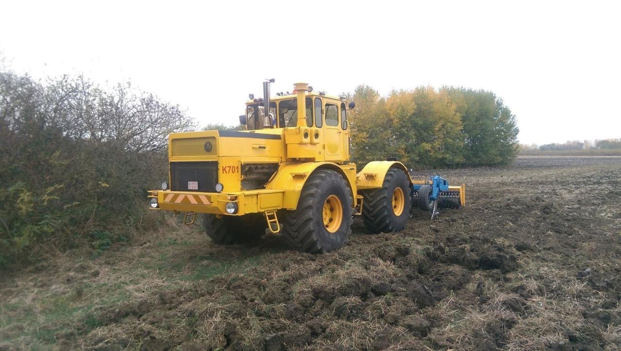 Traktor del tipo Kirovets K701P, Gebrauchtmaschine In Hamburg (Immagine 9)