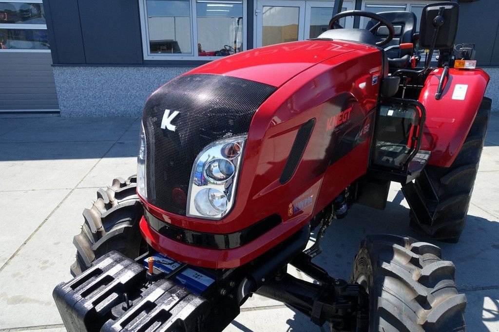 Traktor a típus Knegt 404 G2 4wd / 0001 Draaiuren, Gebrauchtmaschine ekkor: Swifterband (Kép 4)