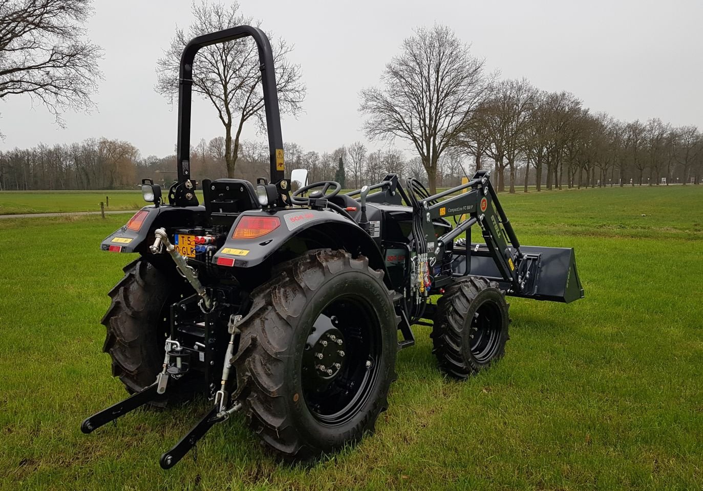 Traktor of the type Knegt 504 G3, Neumaschine in Bathmen (Picture 2)