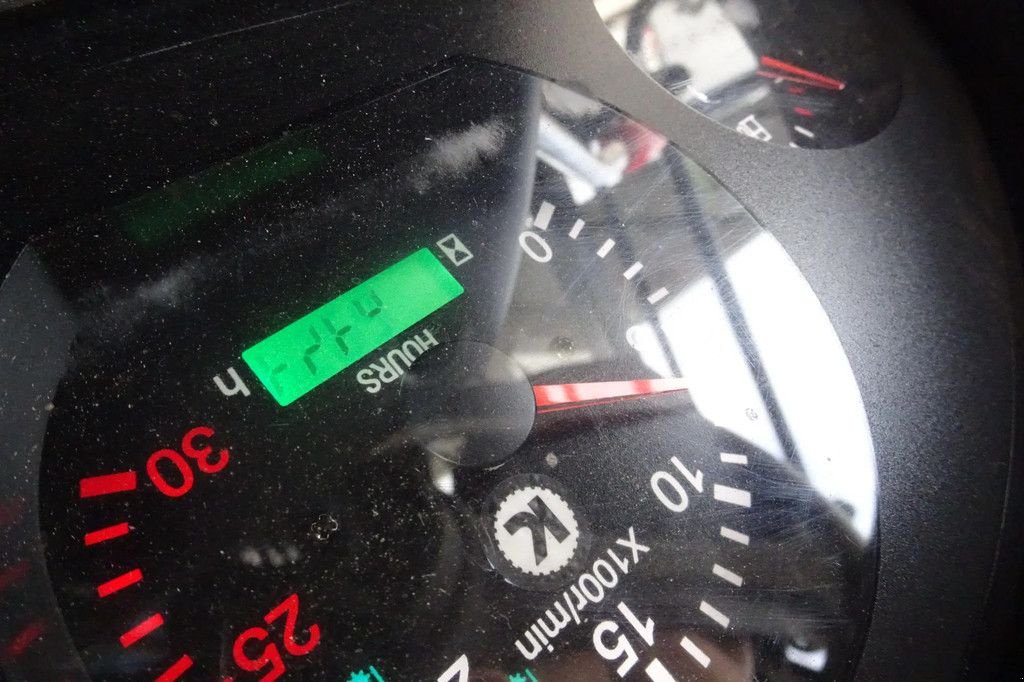 Traktor типа Knegt met voorlader bouwjaar 2023 404G2, Gebrauchtmaschine в Losdorp (Фотография 8)