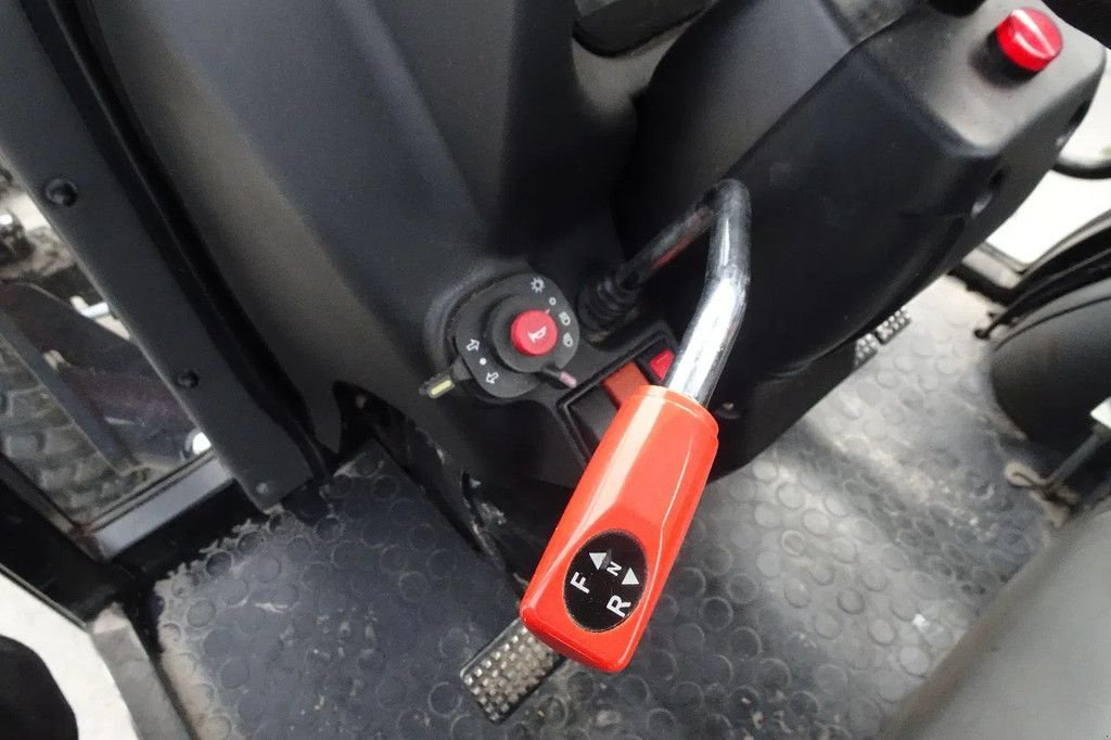 Traktor типа Knegt met voorlader bouwjaar 2023 404G2, Gebrauchtmaschine в Losdorp (Фотография 7)