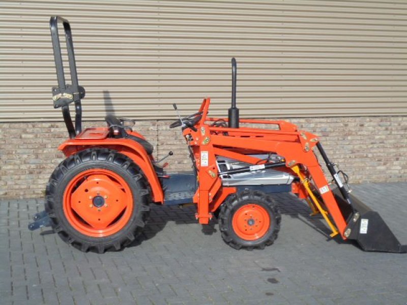 Traktor of the type Kubota 1600, Gebrauchtmaschine in Houten (Picture 7)