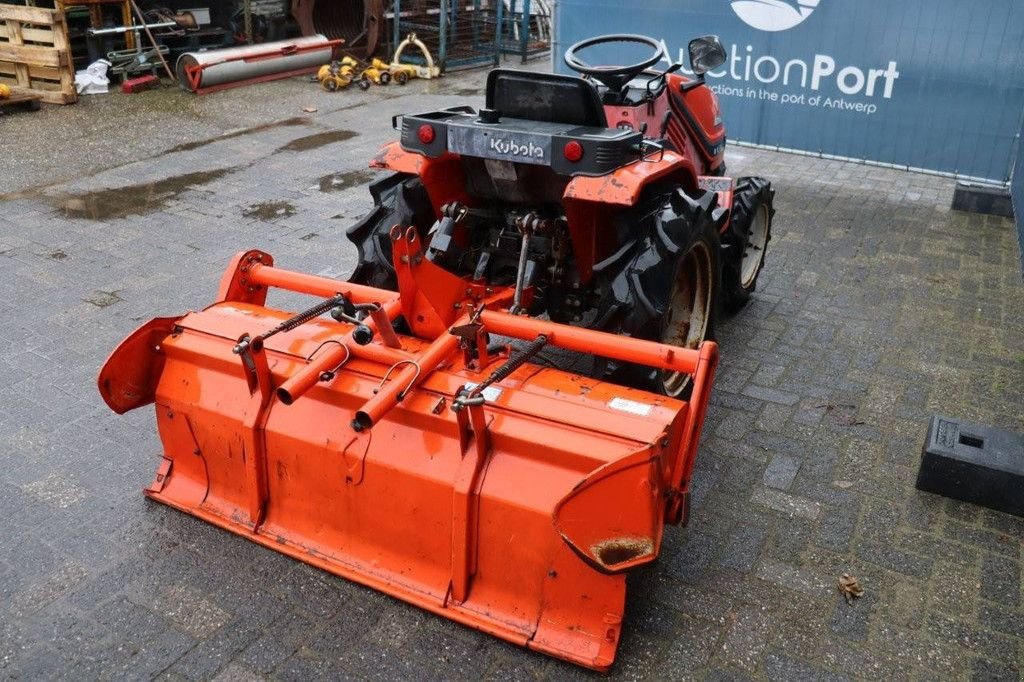 Traktor типа Kubota Aste A-14, Gebrauchtmaschine в Antwerpen (Фотография 7)