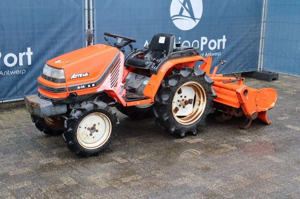Traktor типа Kubota Aste A-14, Gebrauchtmaschine в Antwerpen (Фотография 10)