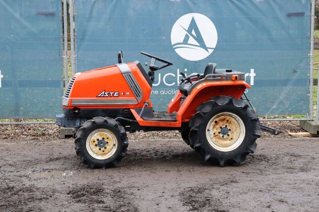 Traktor del tipo Kubota ASTE A-15, Gebrauchtmaschine In Antwerpen (Immagine 1)
