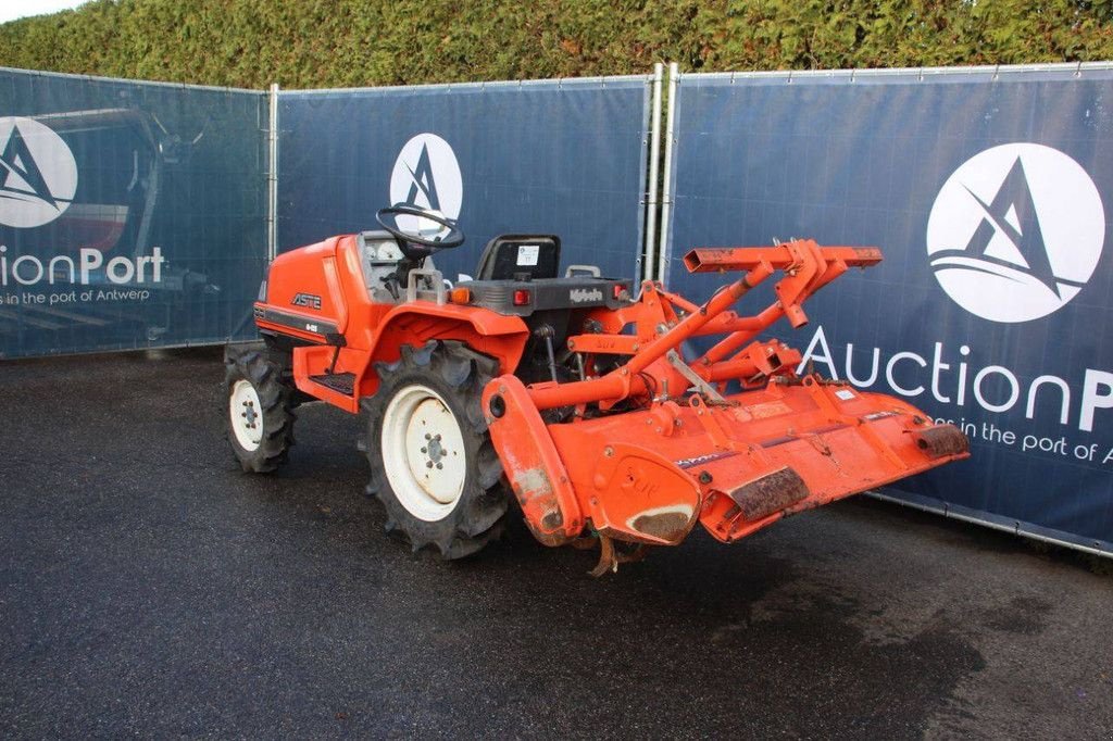 Traktor типа Kubota Aste A-155, Gebrauchtmaschine в Antwerpen (Фотография 3)