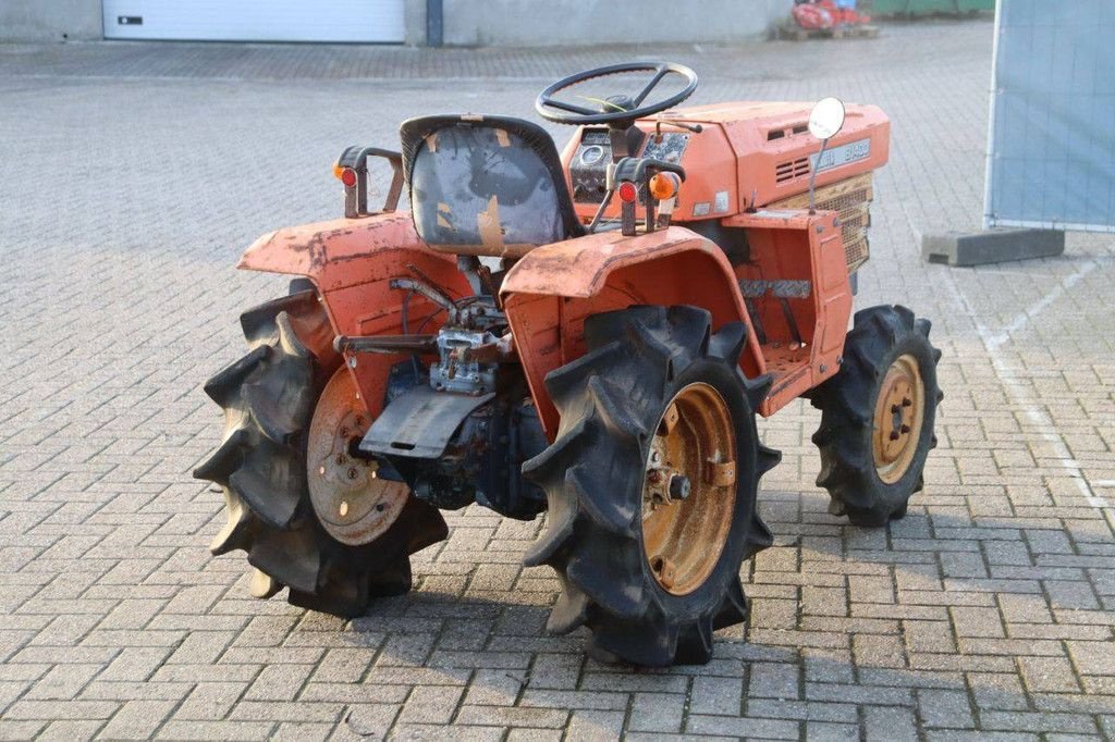 Traktor van het type Kubota B 1400 D, Gebrauchtmaschine in Antwerpen (Foto 7)