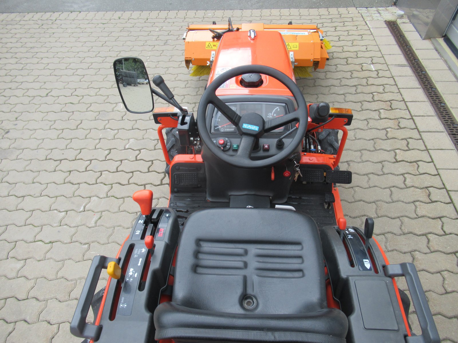 Traktor van het type Kubota B 1410, Gebrauchtmaschine in Waischenfeld (Foto 7)
