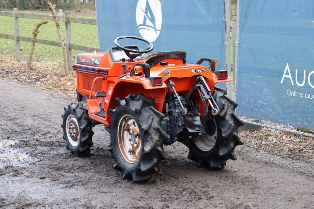 Traktor типа Kubota B-40, Gebrauchtmaschine в Antwerpen (Фотография 4)