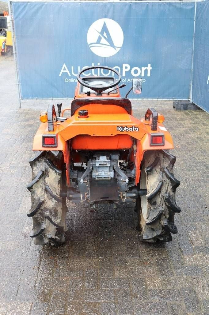 Traktor del tipo Kubota B-40, Gebrauchtmaschine en Antwerpen (Imagen 5)