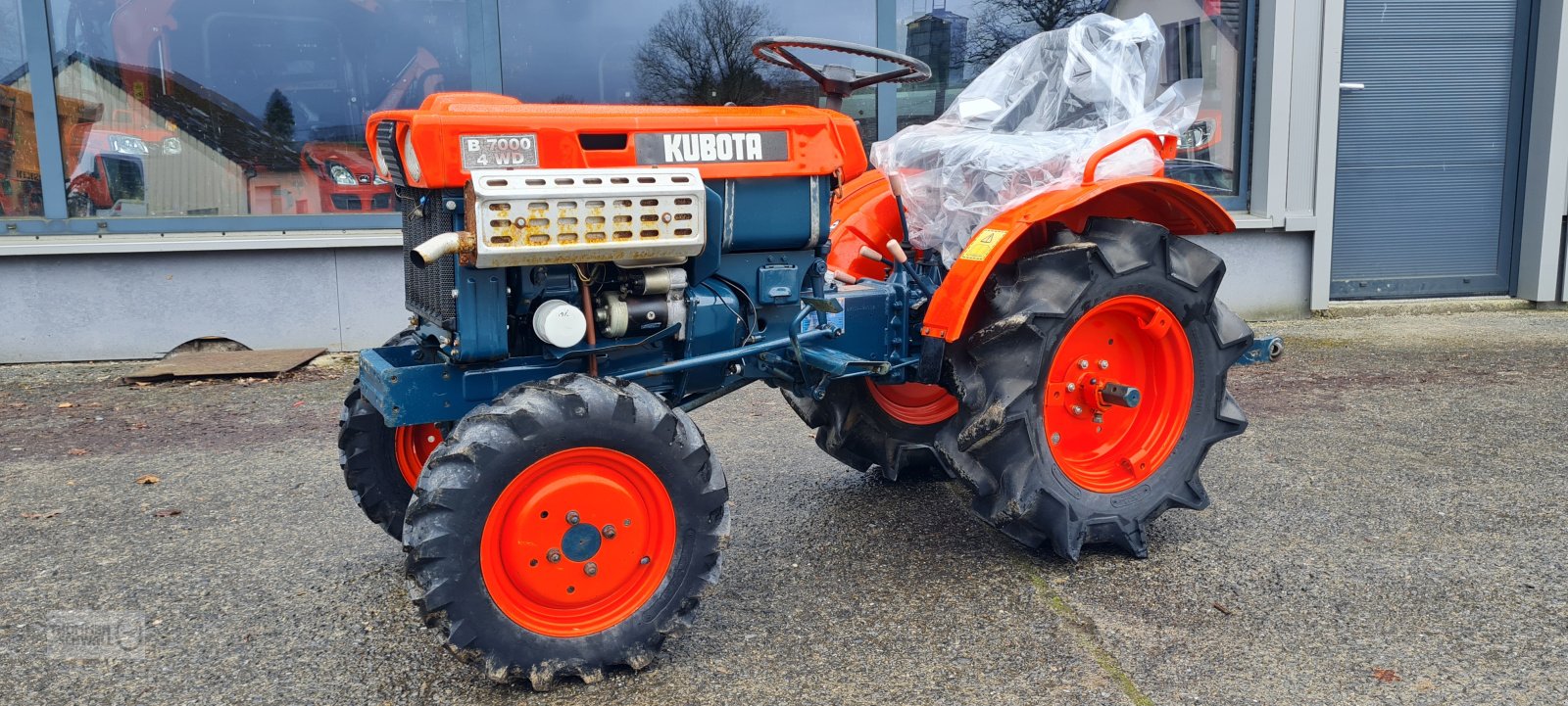 Traktor des Typs Kubota B 7000, Gebrauchtmaschine in Crombach/St.Vith (Bild 2)