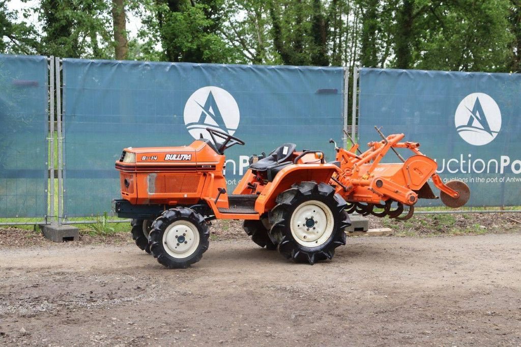 Traktor типа Kubota B1-14D Bulltra, Gebrauchtmaschine в Antwerpen (Фотография 1)