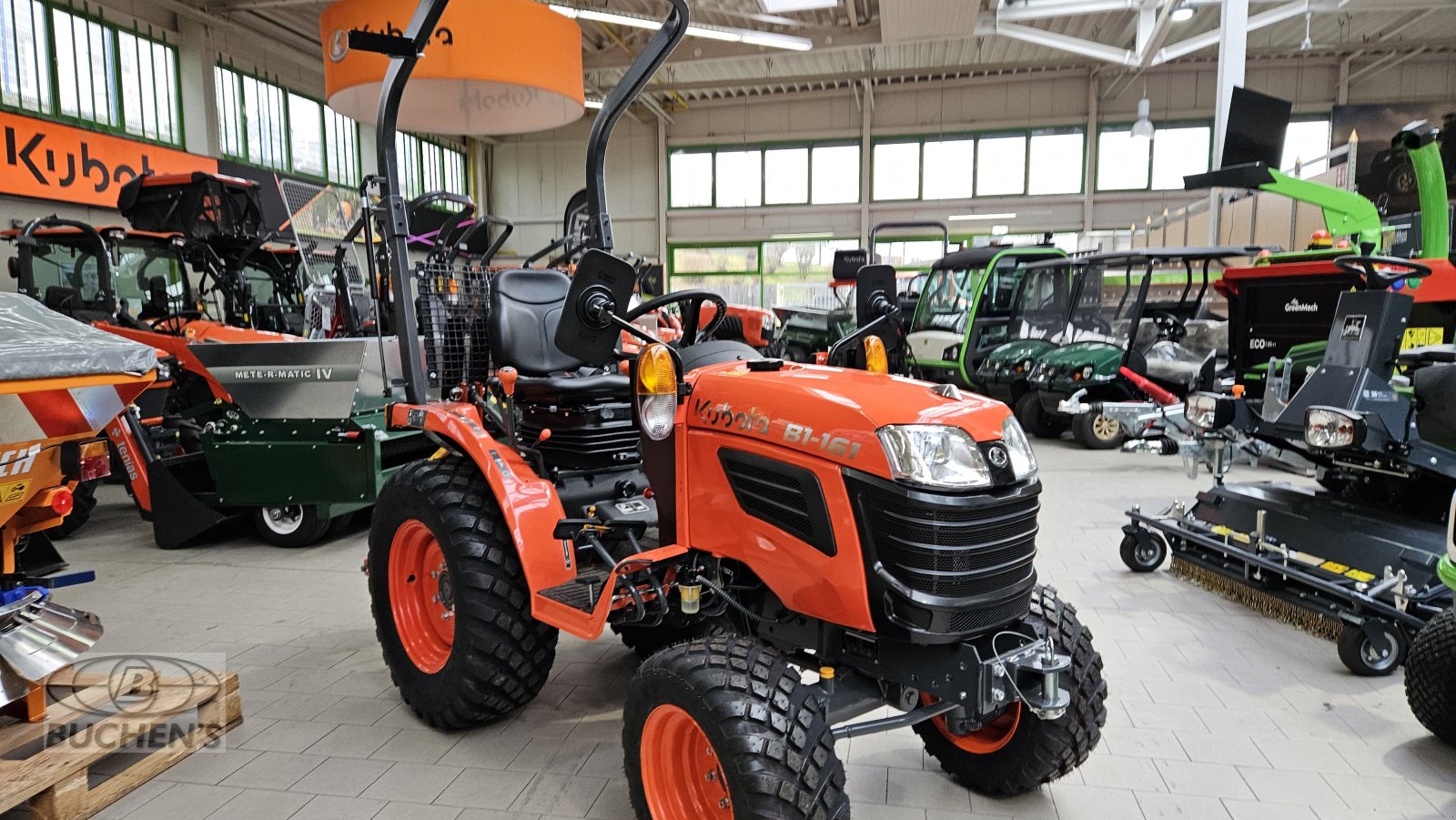 Traktor del tipo Kubota B1-161 Allrad, Neumaschine In Olpe (Immagine 1)
