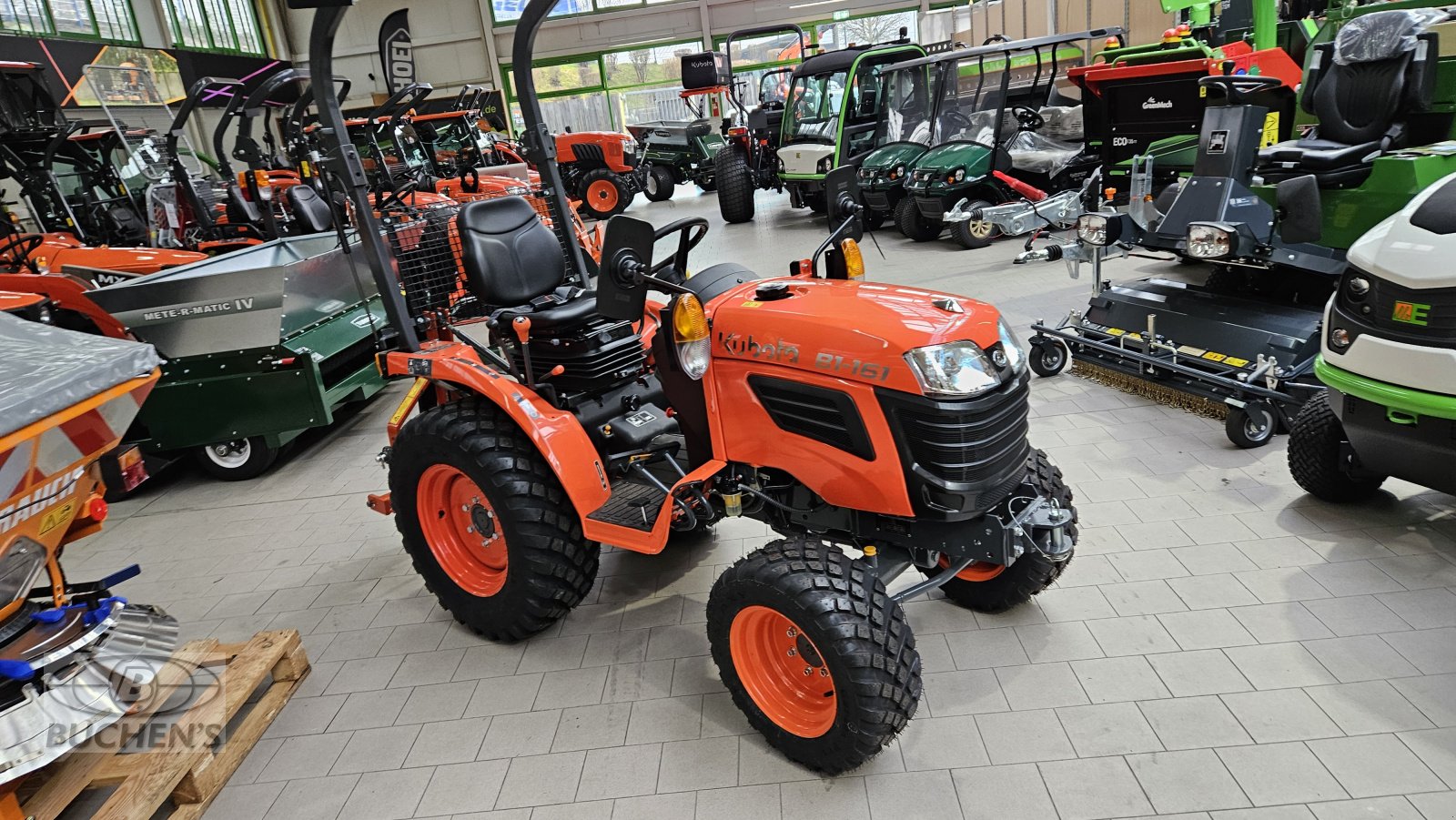 Traktor del tipo Kubota B1-161 Allrad, Neumaschine In Olpe (Immagine 8)