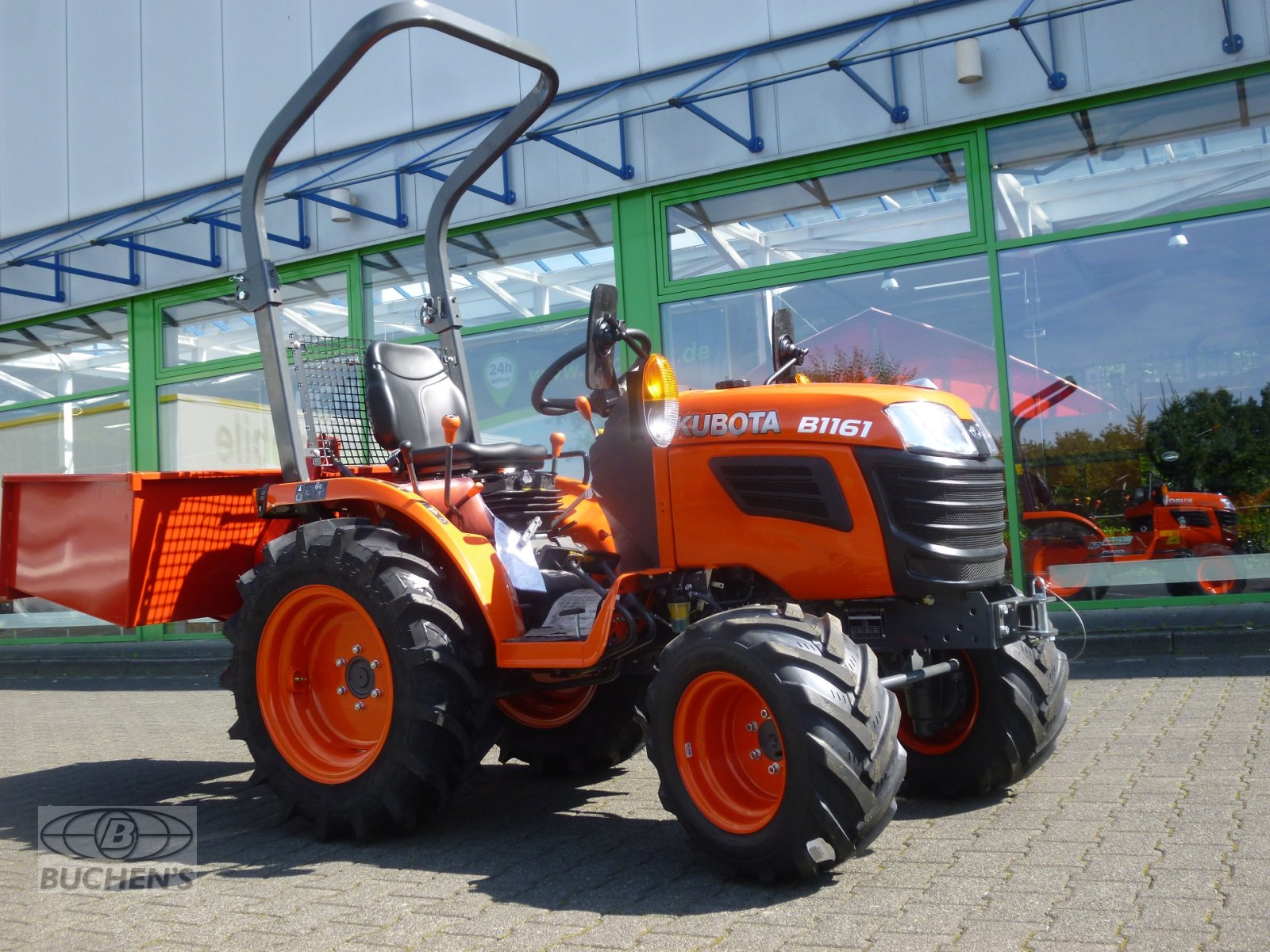 Traktor des Typs Kubota B1-161 Allrad, Neumaschine in Olpe (Bild 3)