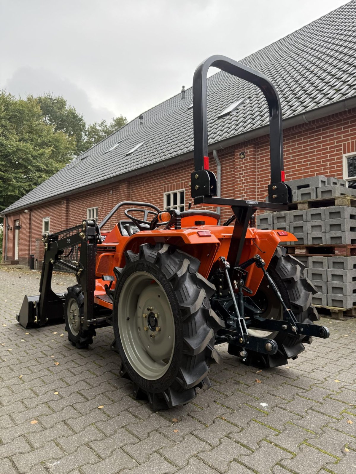 Traktor типа Kubota B1-17, Gebrauchtmaschine в Nieuw-Weerdinge (Фотография 3)