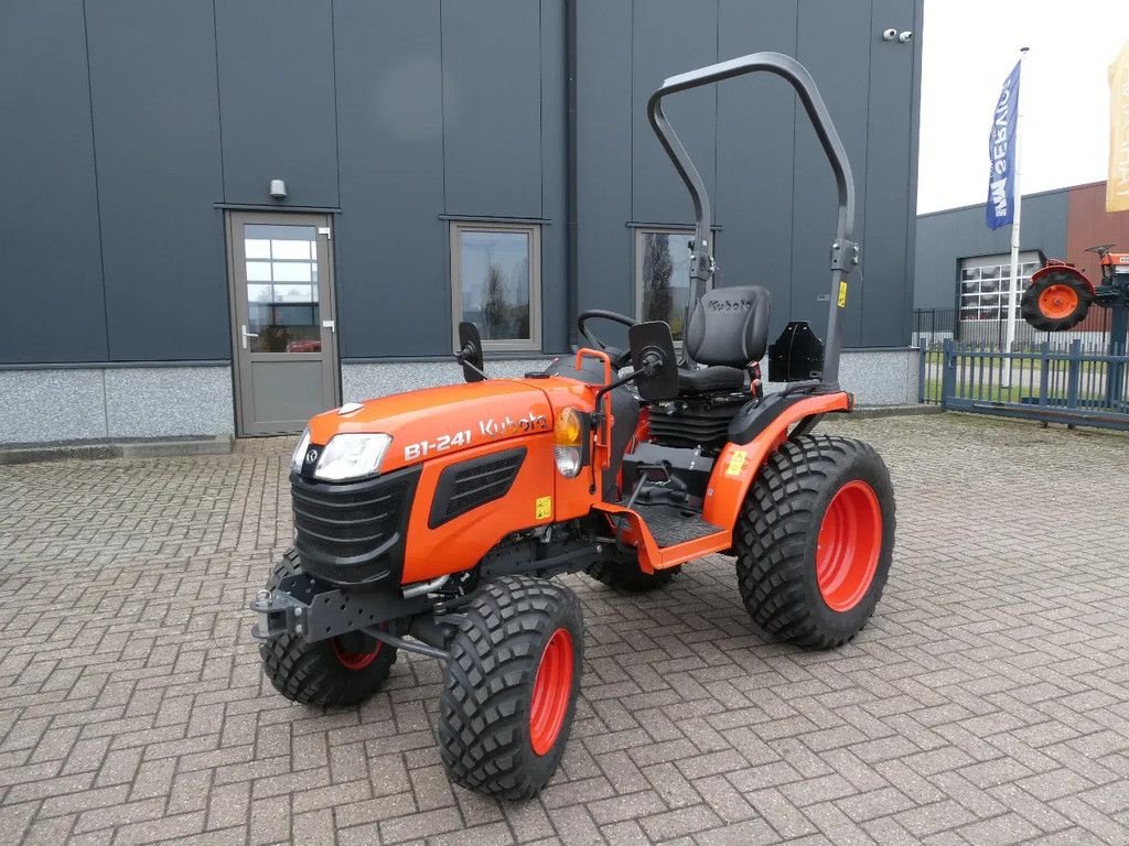 Traktor Türe ait Kubota B1-241 4wd / 0041 Draaiuren /.Garden Pro Banden, Gebrauchtmaschine içinde Swifterband (resim 3)