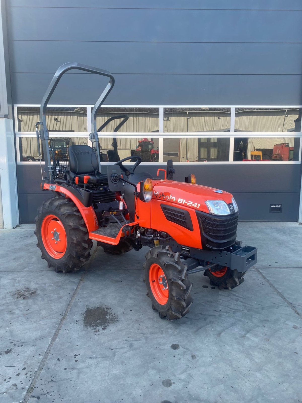 Traktor типа Kubota B1-241 compact trekker, Neumaschine в Giethoorn (Фотография 1)