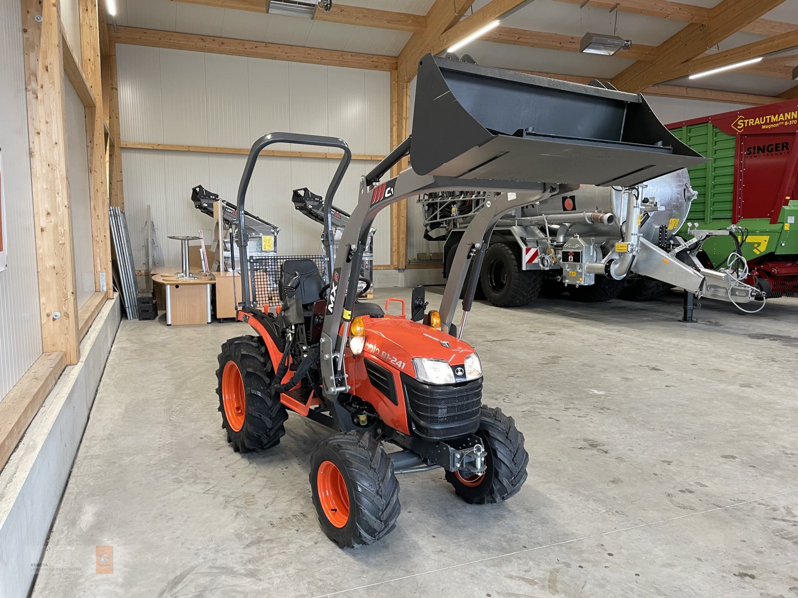 Traktor des Typs Kubota B1-241 MX-Frontlader, 5 Jahre Garantie, SOFORT VERFÜGBAR, Neumaschine in Biessenhofen (Bild 7)