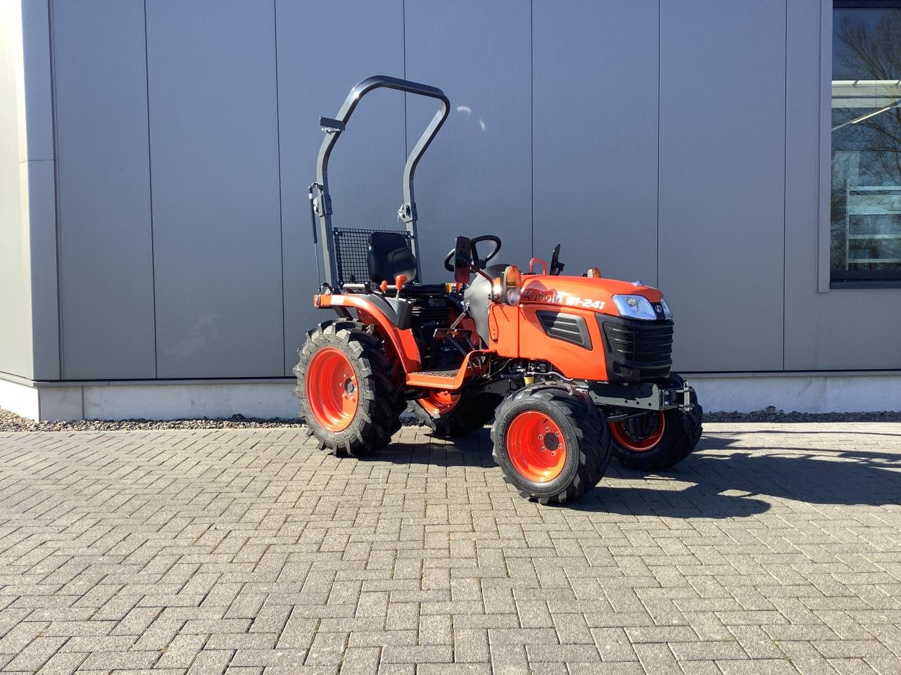 Traktor типа Kubota B1-241, Neumaschine в Beckum (Фотография 9)